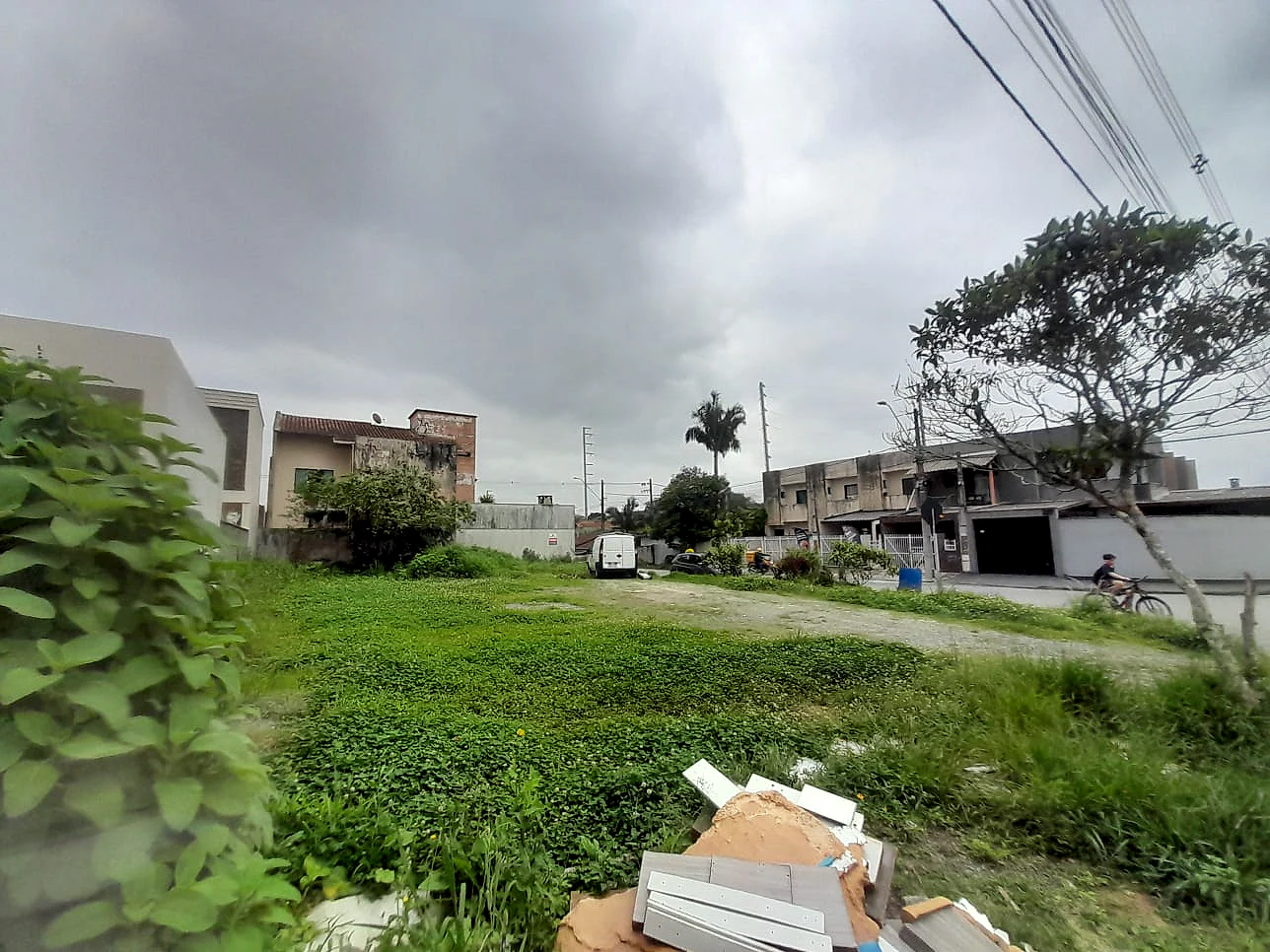 Terreno a venda no Paranaguamirim em Joinville - foto 3