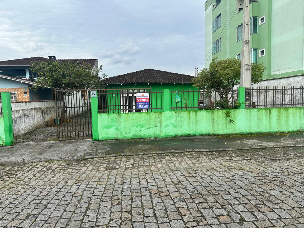 Casa à venda no Guanabara em Joinville - foto 1